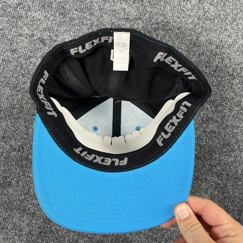 Quiksilver boys blue flexfit Pletts ballcap